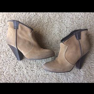 Hakei Rustic style Leather & Suede Ankle booties